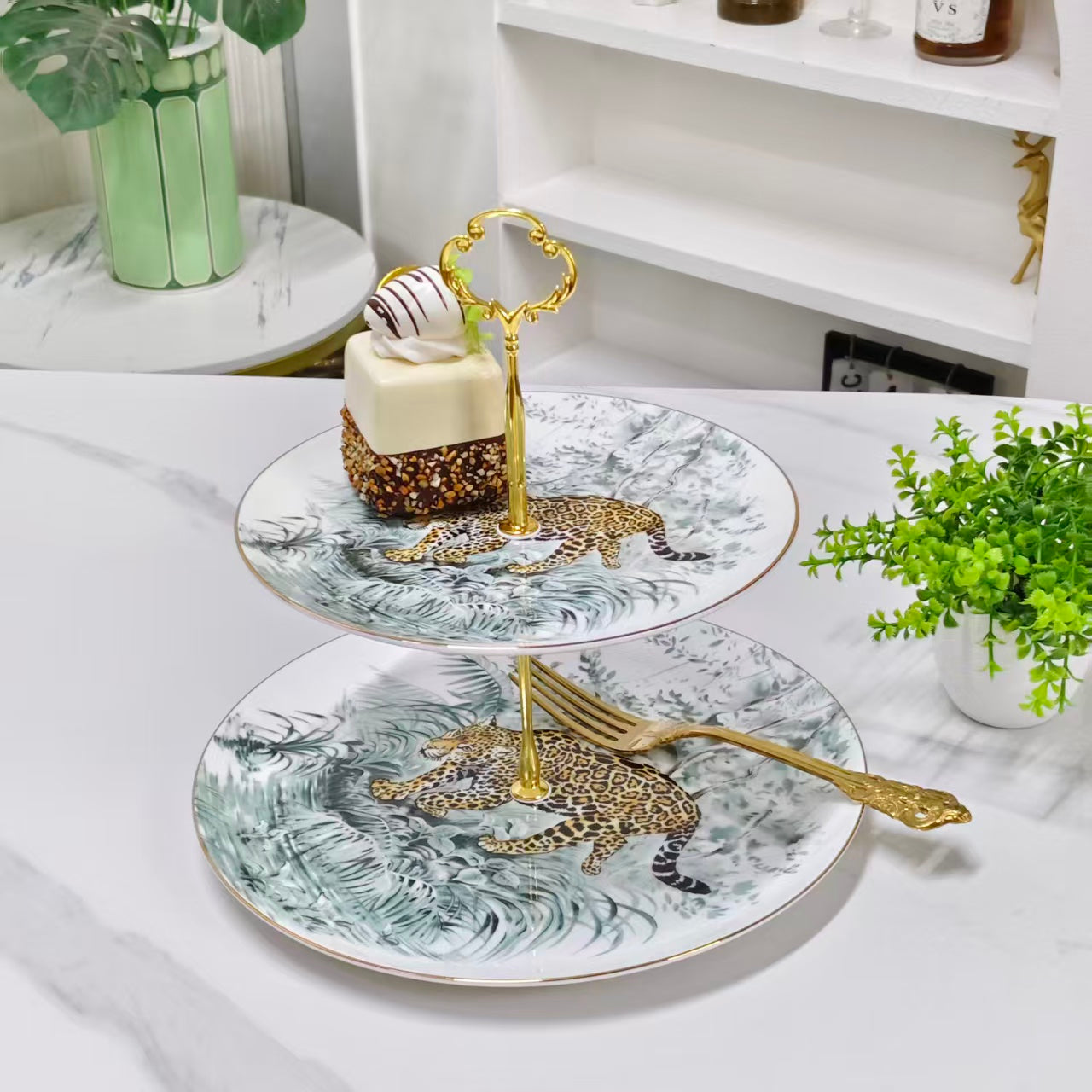 Plates – Leopard Series – Stacked Plates