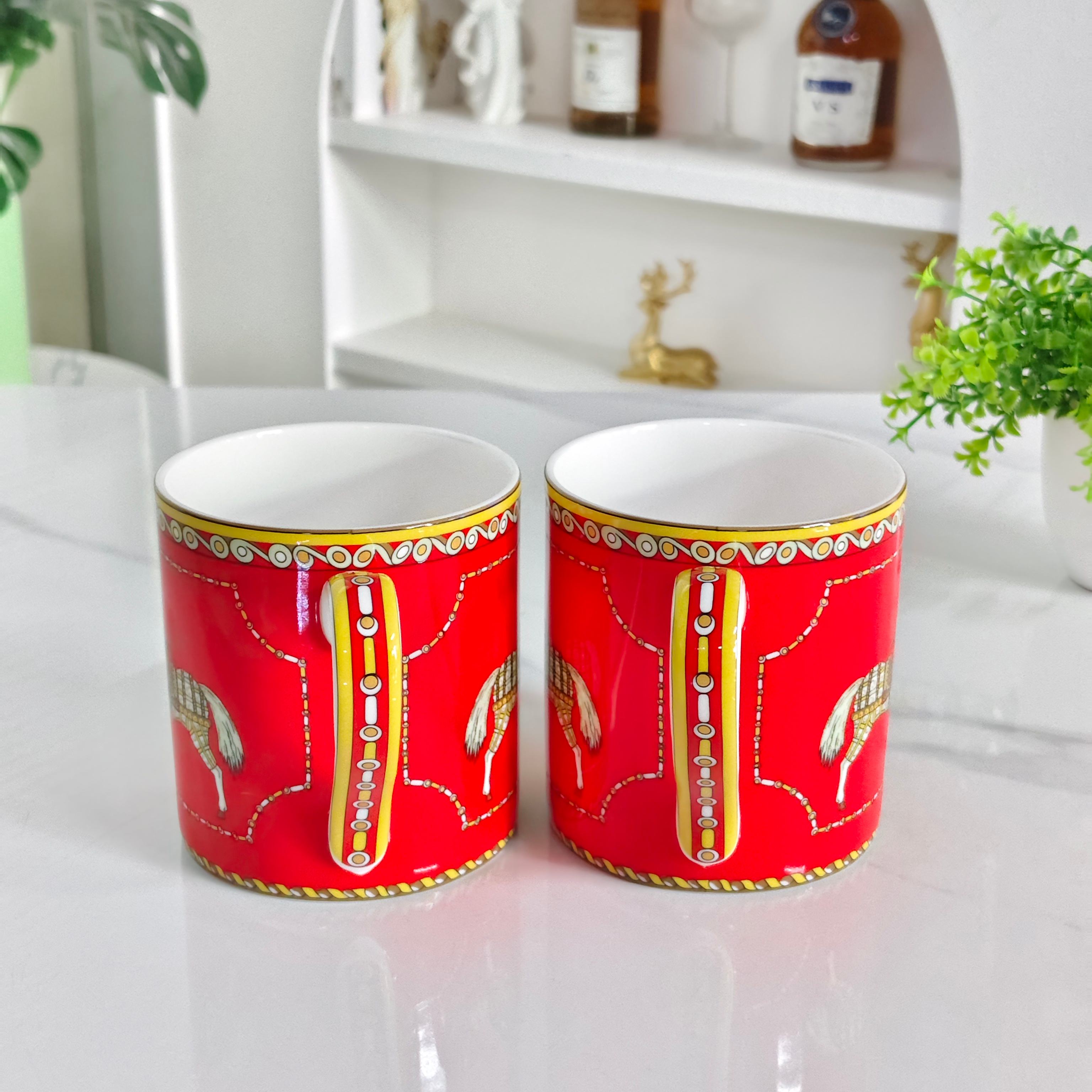 "Red-Bottom Horse" Double Mug Set – Leather Box
