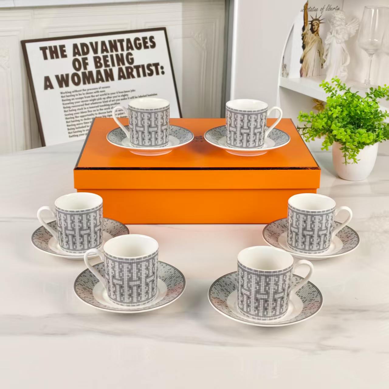 Nuovo Arrivo – [Set di 6 Tazzine da Caffè Espresso e Piattini] – Motivo a Strisce Verticali Carrozza a Cavalli Grigia