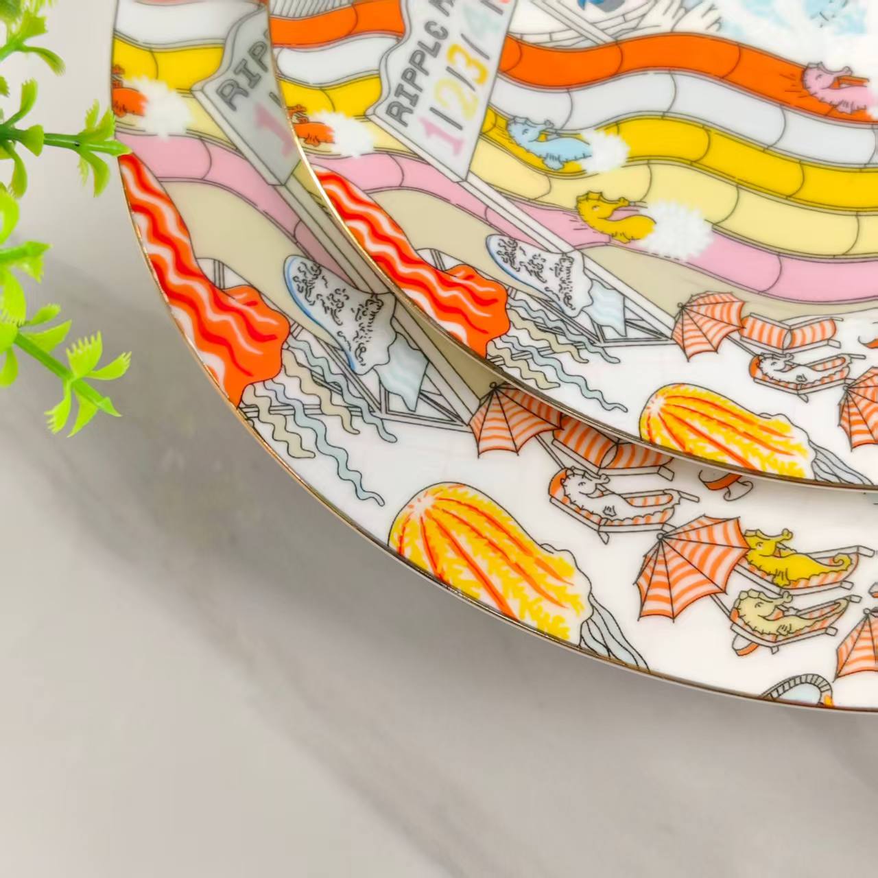 New Product – Two-Plate Set – "Seahorse Water Park"