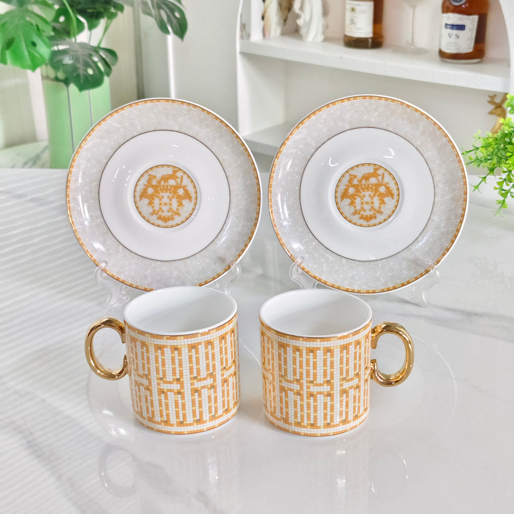 Cup and Saucer Set – Small Straight-Sided Vertical Ribbed Design