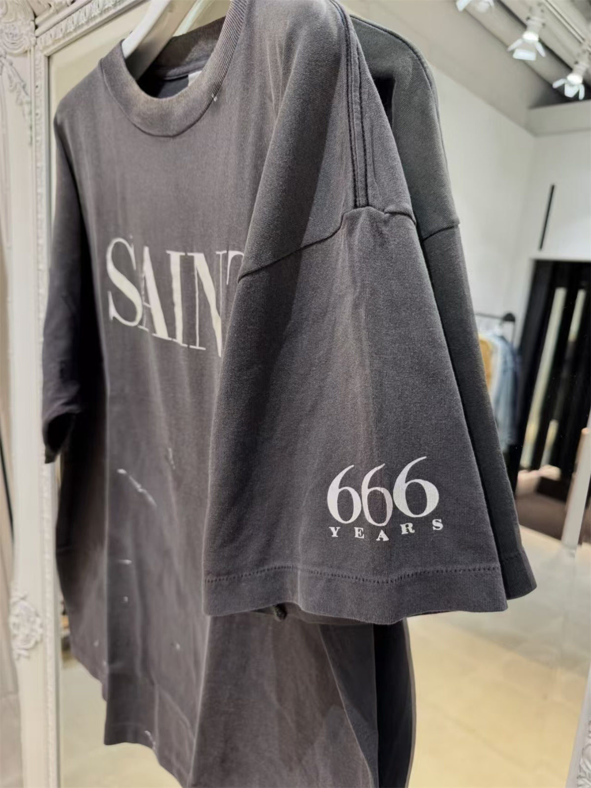 MSAINTM 666 Print Vintage-style Distressed Tubular T-shirt