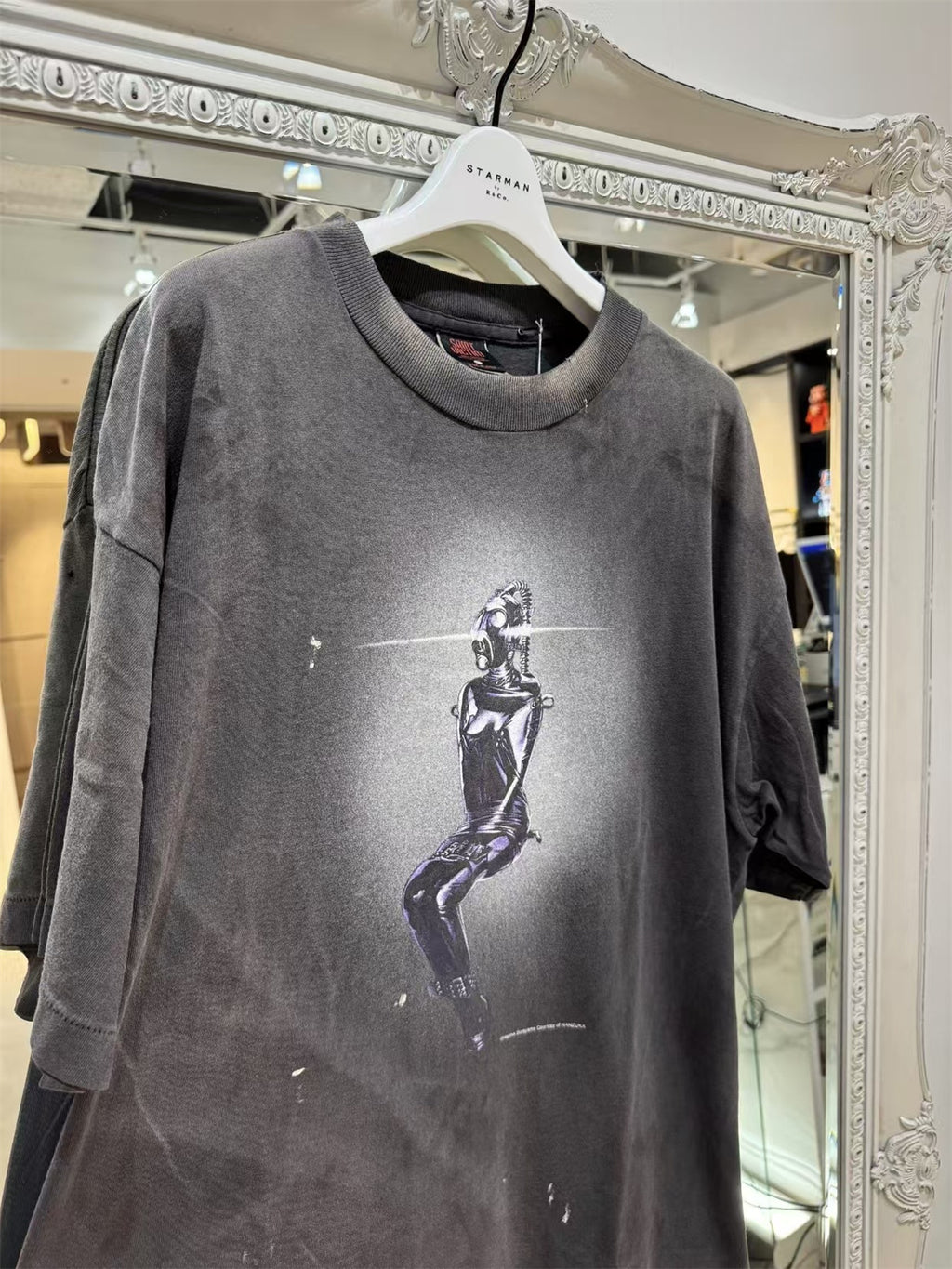 SAINT X hajime Collaboration Washed, distressed tubular T-shirt