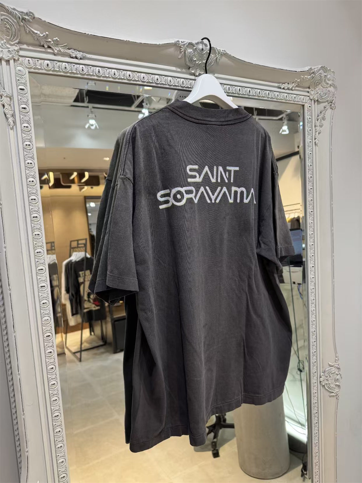 SAINT X hajime Collaboration Washed, distressed tubular T-shirt