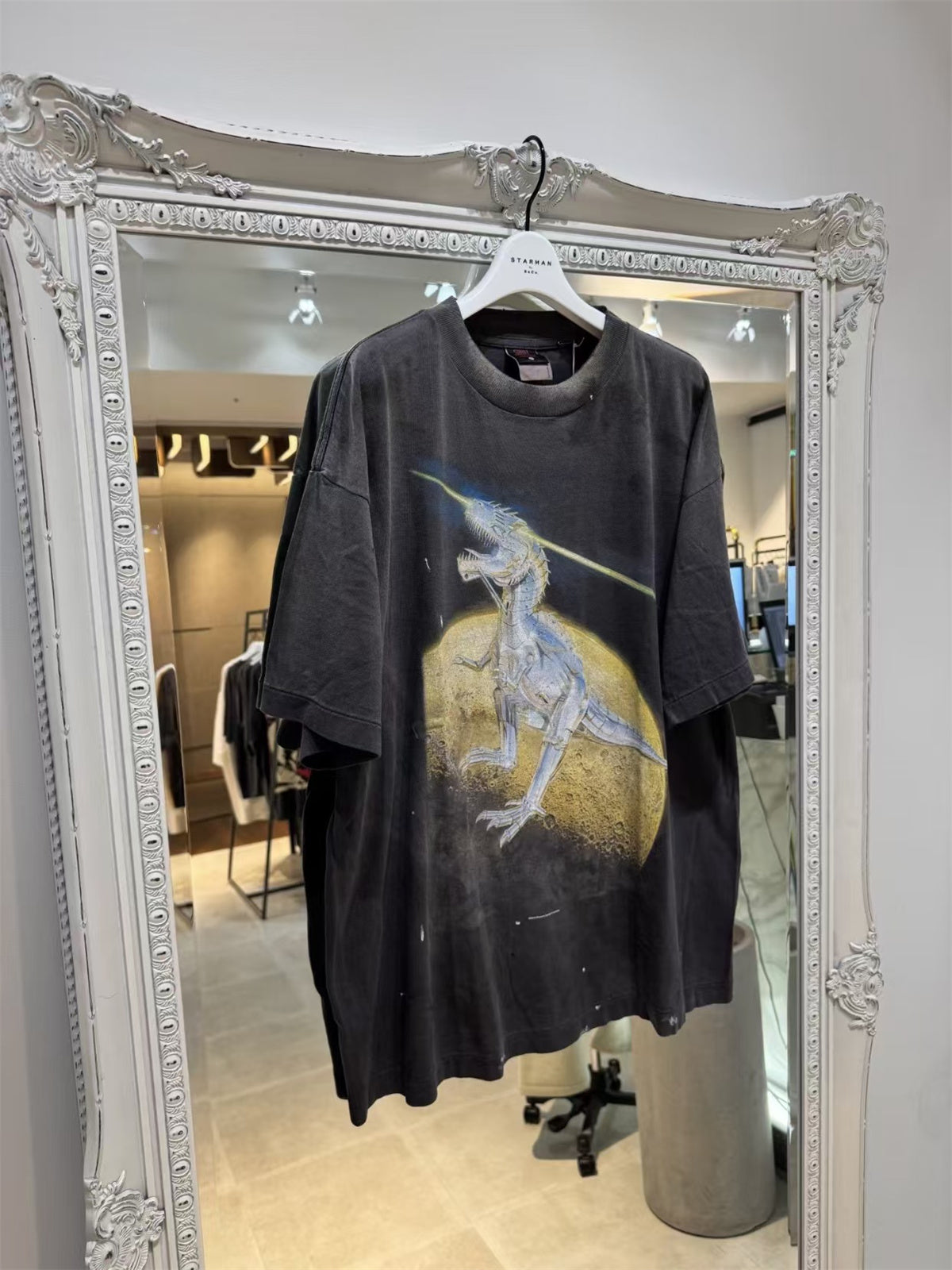 MSAINTM anime character. Tubular-knit T-shirt featuring a large-scale Conley-style print and a washed, distressed finish.（副本）