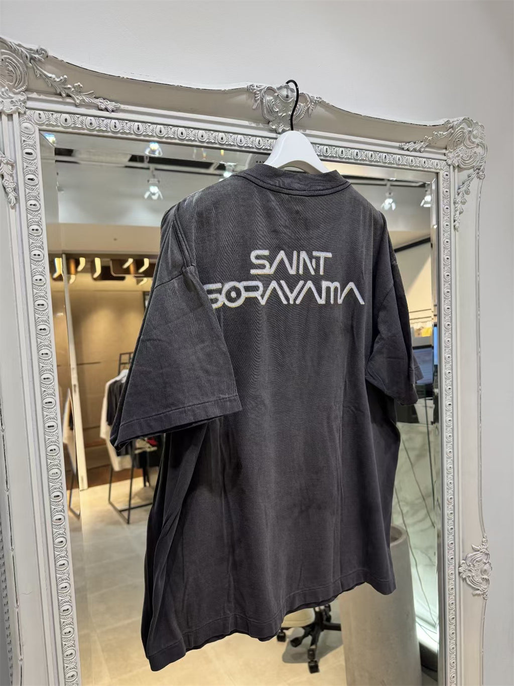 MSAINTM anime character. Tubular-knit T-shirt featuring a large-scale Conley-style print and a washed, distressed finish.（副本）