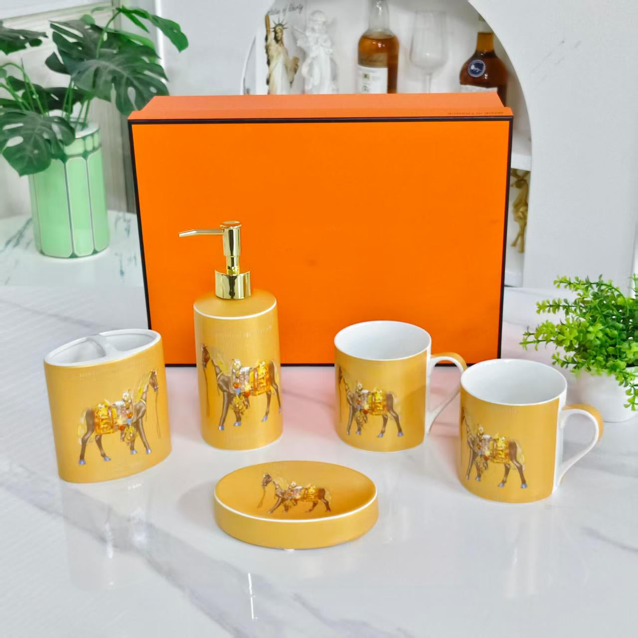 18K vergoldetes 5-teiliges Badezimmer-Set