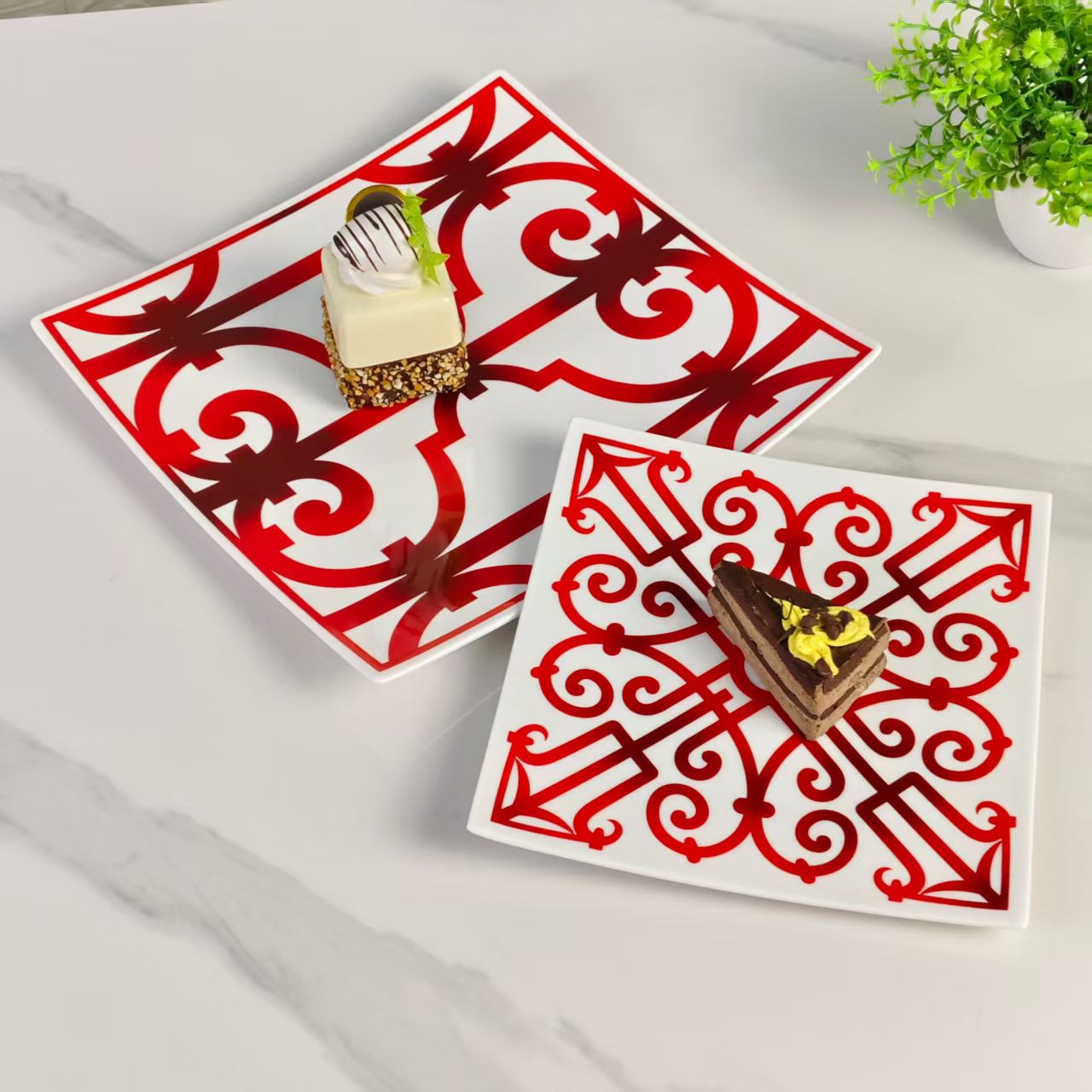 Neues Produkt – 4-teiliges Set in Rot