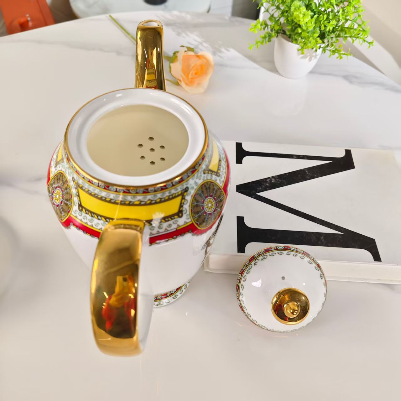 Neu eingetroffen: [Sockel gelbes Pferd] – 15-teiliges Kaffeeservice