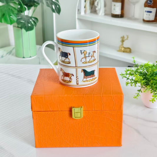 Tasse „Ten Fine Horses“ (mit Lederbox)