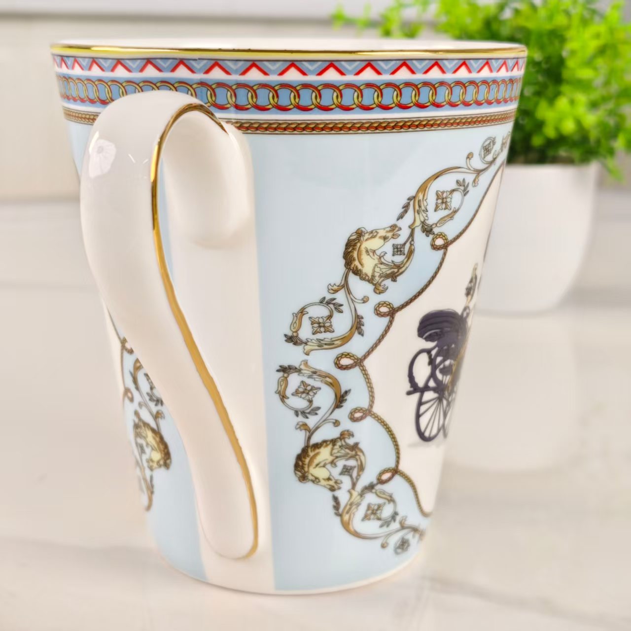 Neu eingetroffen – „Elegante Dame“ – Tasse