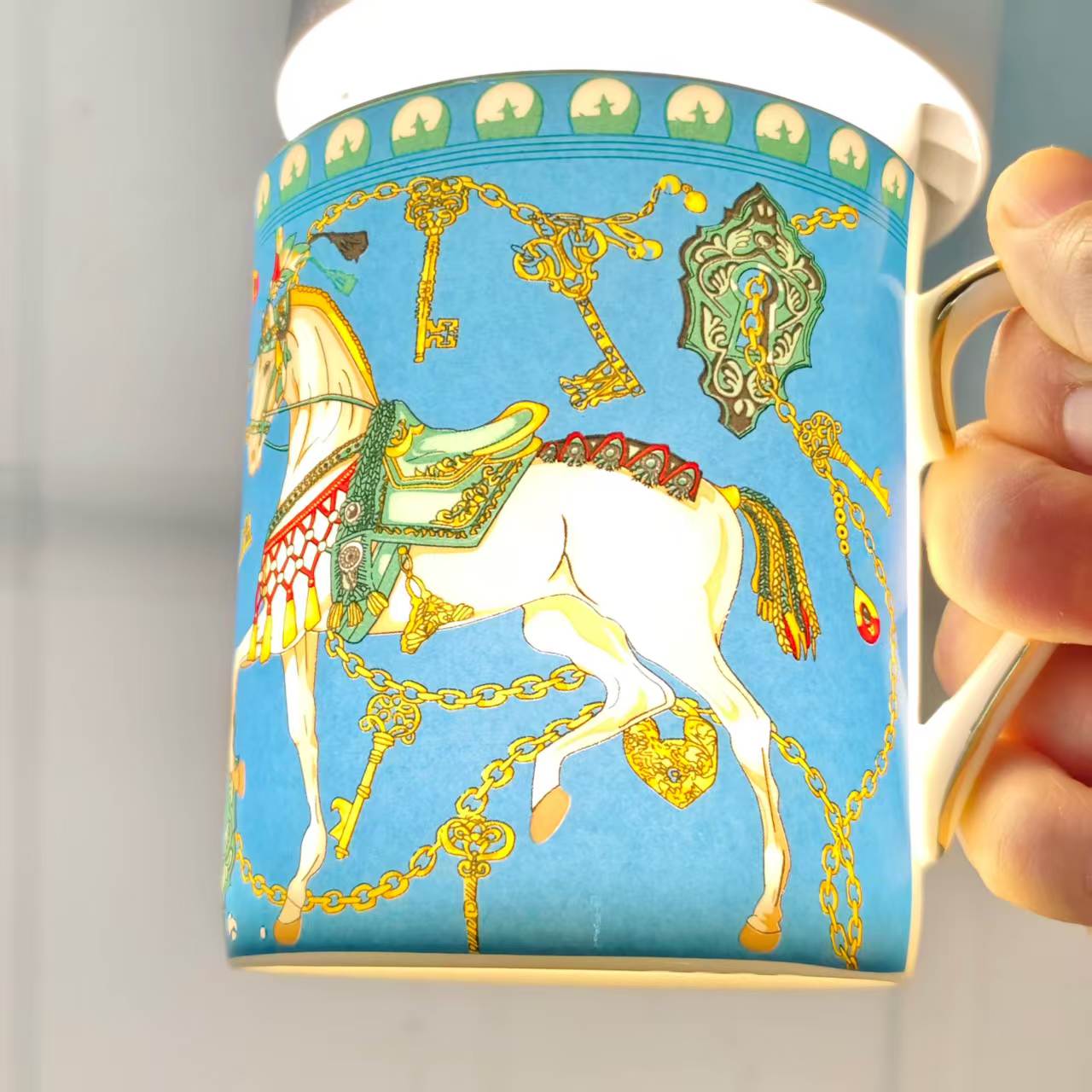 Neues Produkt – "Galloping on the Breeze" – Tasse