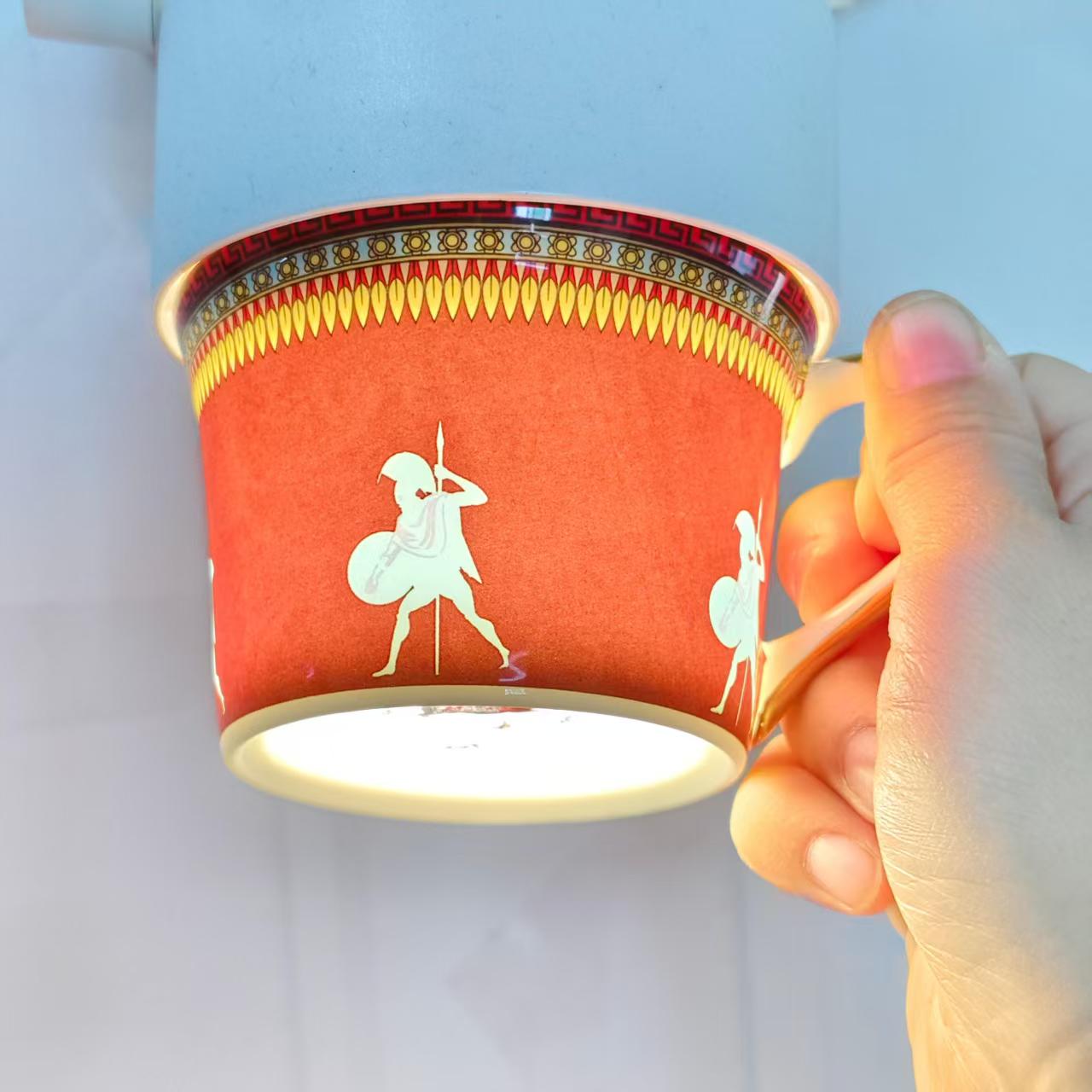 Nuovo Arrivo: [Pedestal Yellow Horse] – Servizio da Caffè 15 Pezzi
