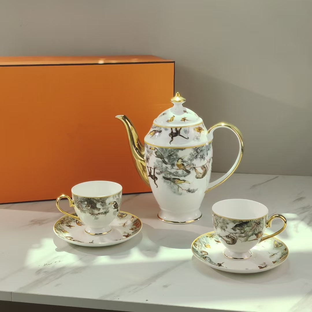 Neu eingetroffen: „Orange Scepter“ – 15-teiliges Kaffeeservice
