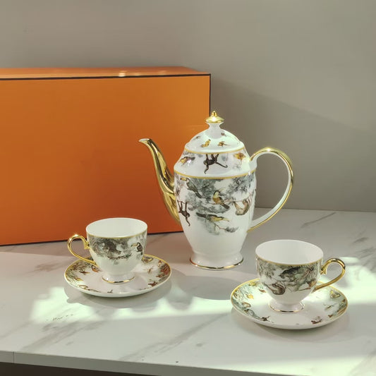 Neu eingetroffen: „Orange Scepter“ – 15-teiliges Kaffeeservice