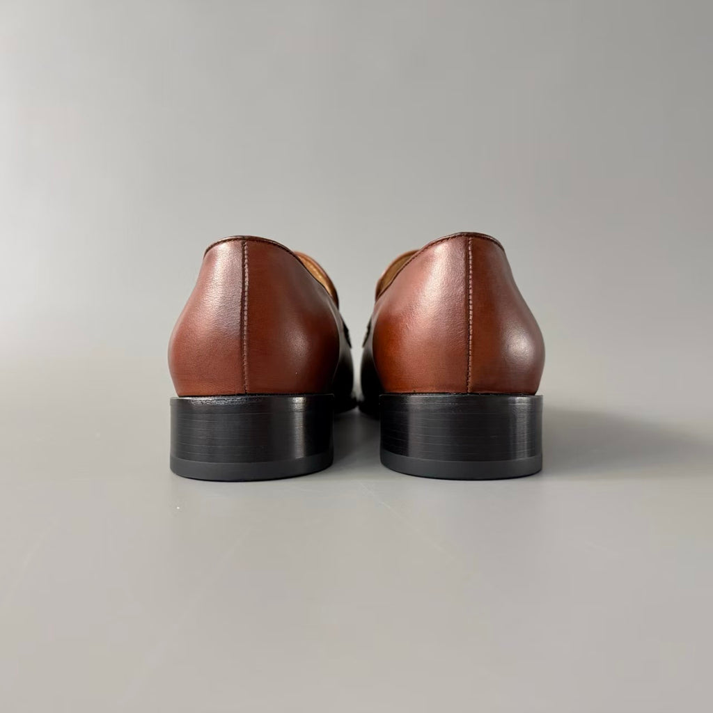 CL 【Suola Rossa】Mocassini in pelle di vitello intrecciata e testurizzata – Punta tonda, modello slip-on – Uomo – Marrone.
