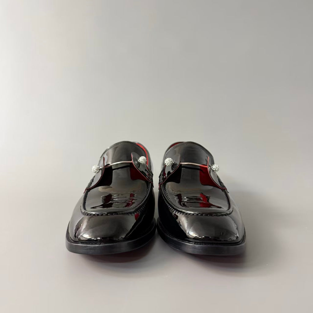 CL 【Red Sole】Men's Black Leather Loafers – Round-Toe, Slip-On, Comfortable & Sophisticated.