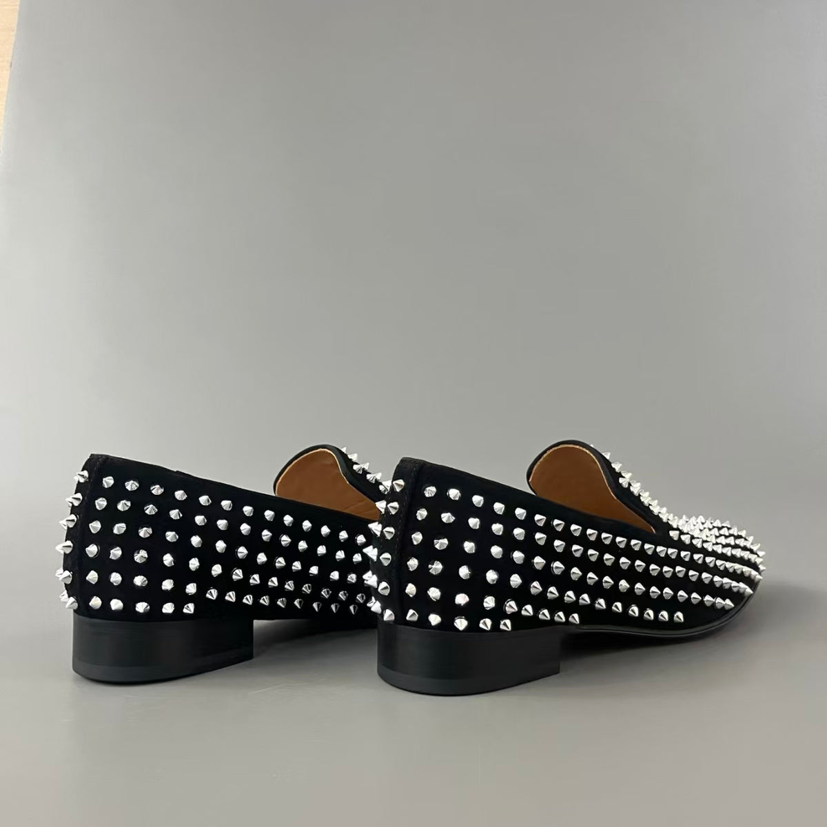 CL 【Red Sole】Stylish Men's Casual Black Studded Slip-ons.