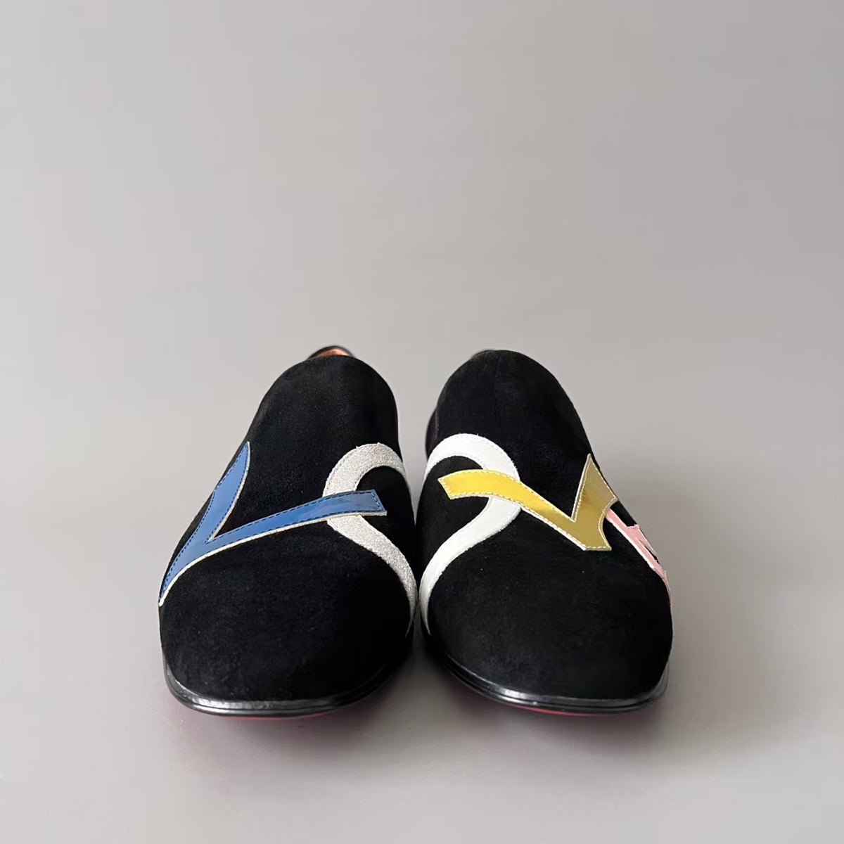 CL 【Red Sole】Men's Black Suede Loafers – Round-toe, slip-on style offering comfort and sophistication.