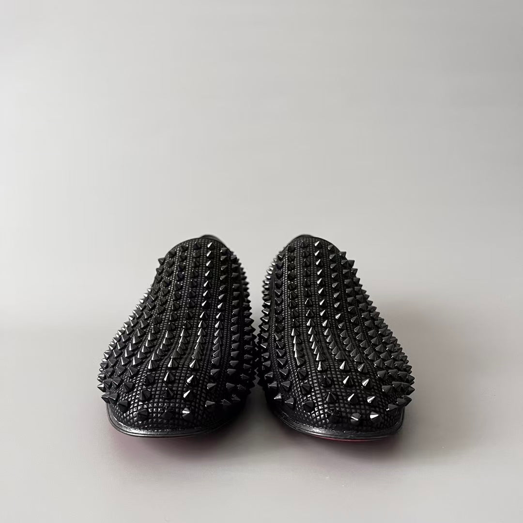 CL 【Red Sole】Stylish Men's Casual Black Studded Slip-ons.