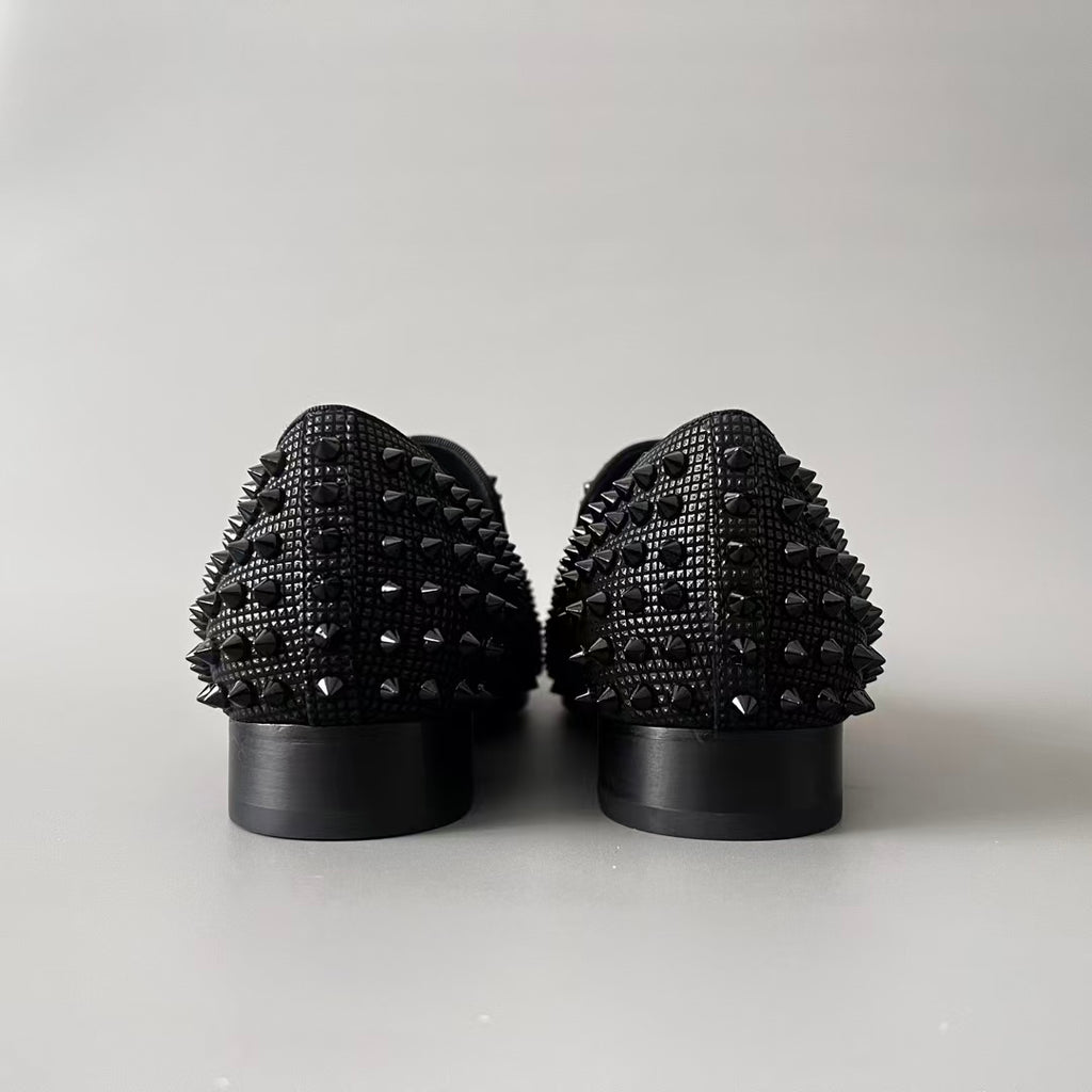 CL 【Red Sole】Stylish Men's Casual Black Studded Slip-ons.
