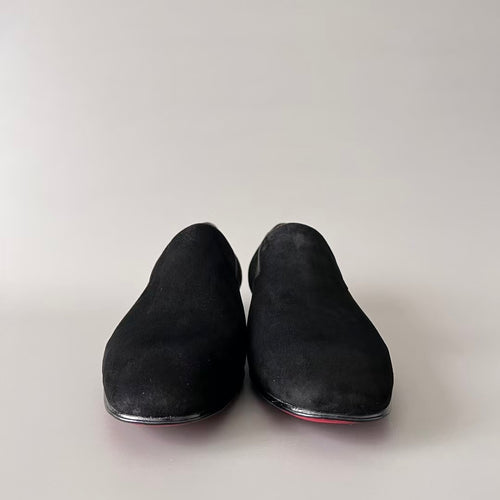 CL 【Red Sole】Greggo men's stylish casual leather shoes in black nubuck with tungsten-colored studs.