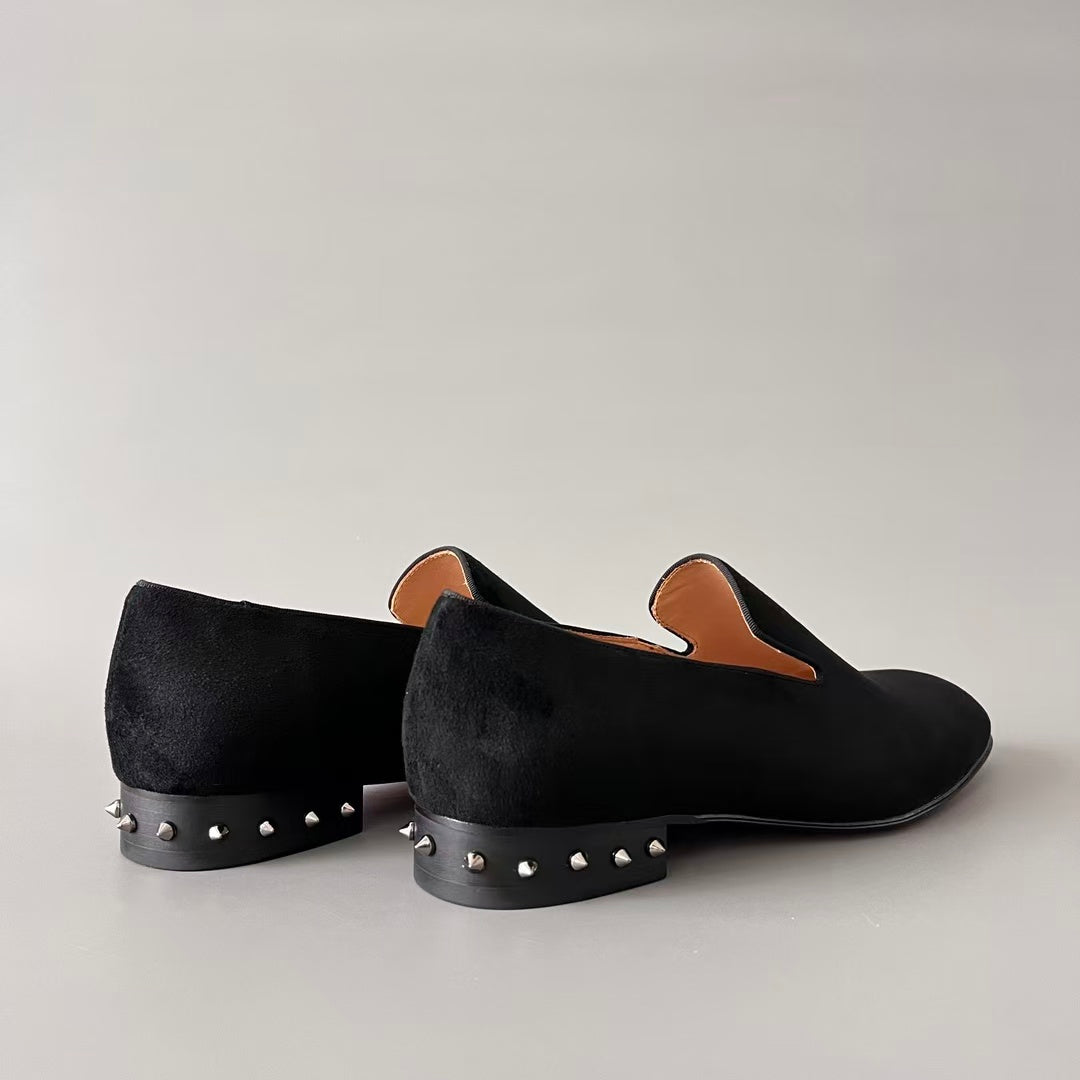 CL 【Red Sole】Greggo men's stylish casual leather shoes in black nubuck with tungsten-colored studs.