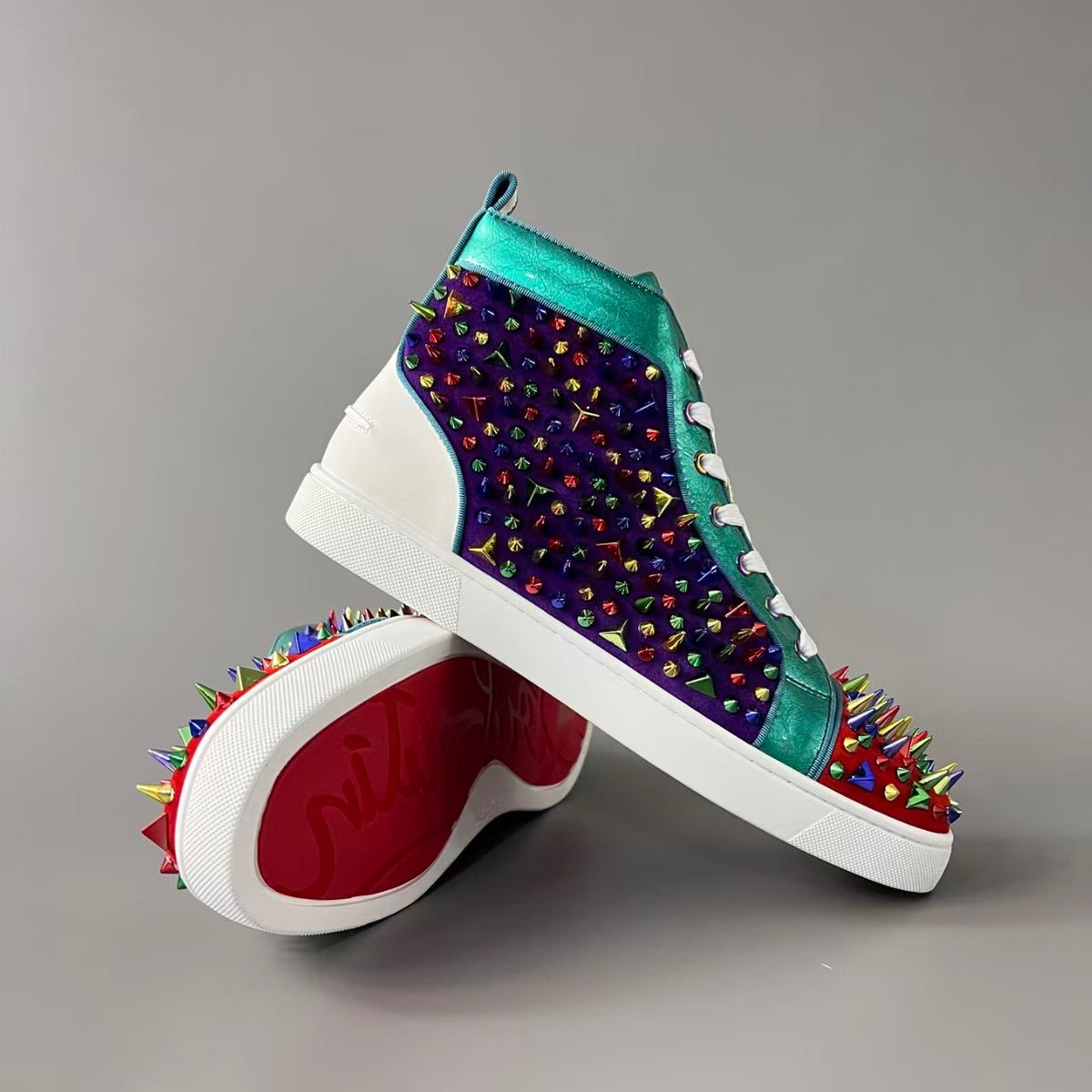CL 【Red Sole】Lou Spikes high-top sneakers with colorful studs.