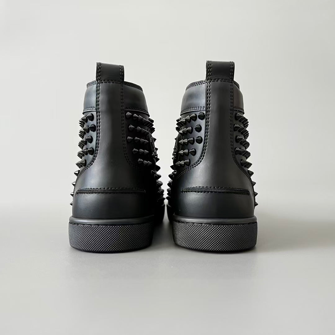 CL 【Red Sole】Lou Spikes high-top sneakers in black leather with studs.