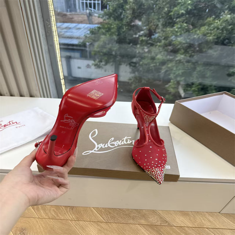 CL 【Red Sole】Décolleté a punta con cinturino a T e strass