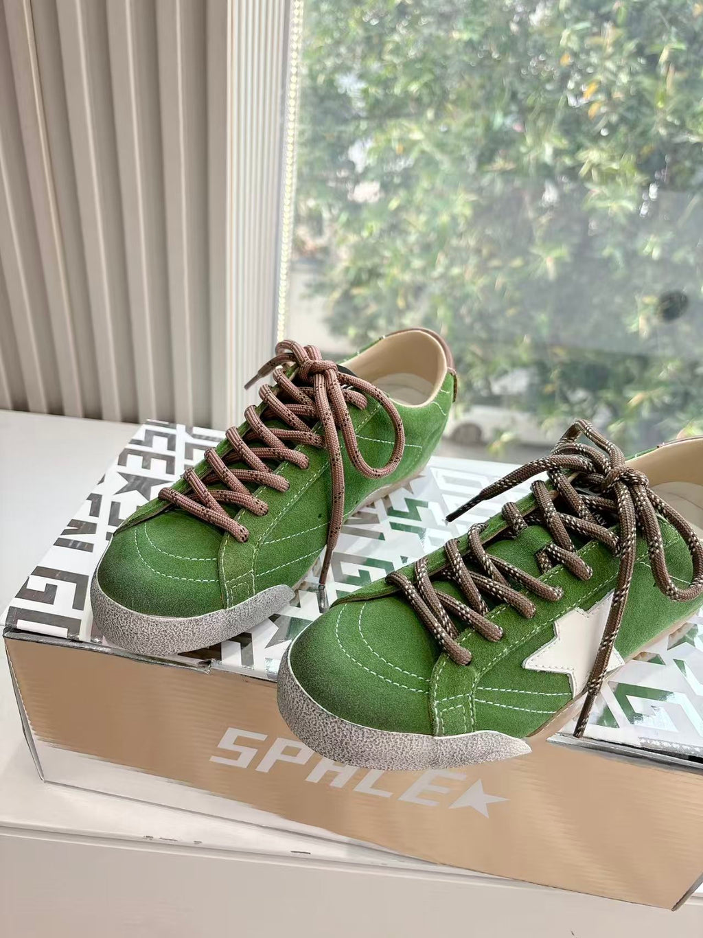 GGDB "Dirty" Sneakers